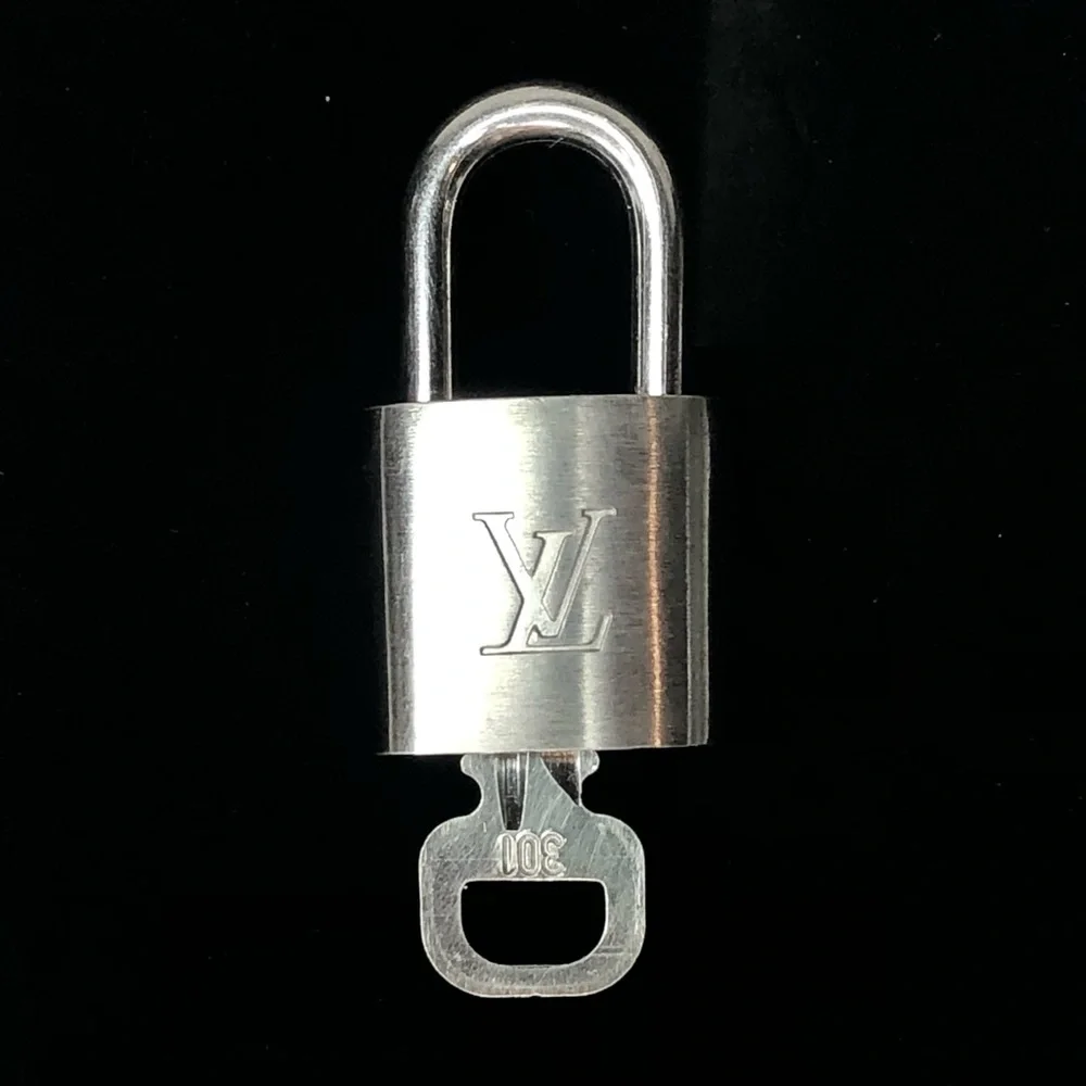 LOUIS VUITTON Brushed Palladium Lock and Key Silver Padlock Rare #301